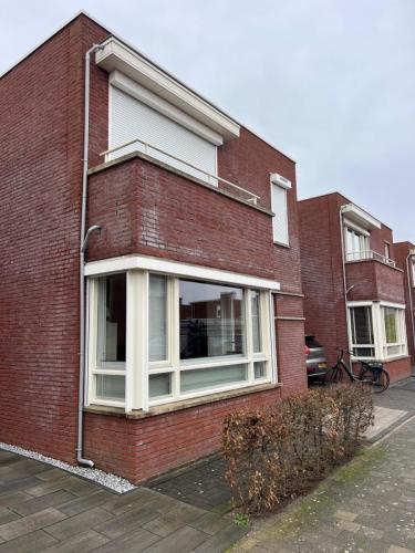 Deugdzonweringspecialist-screensenrolluiken-002-2025